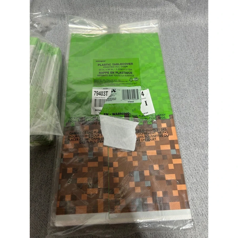 Minecraft Party Supplies Set Green Creeper Napkins and Tablecover Bundle